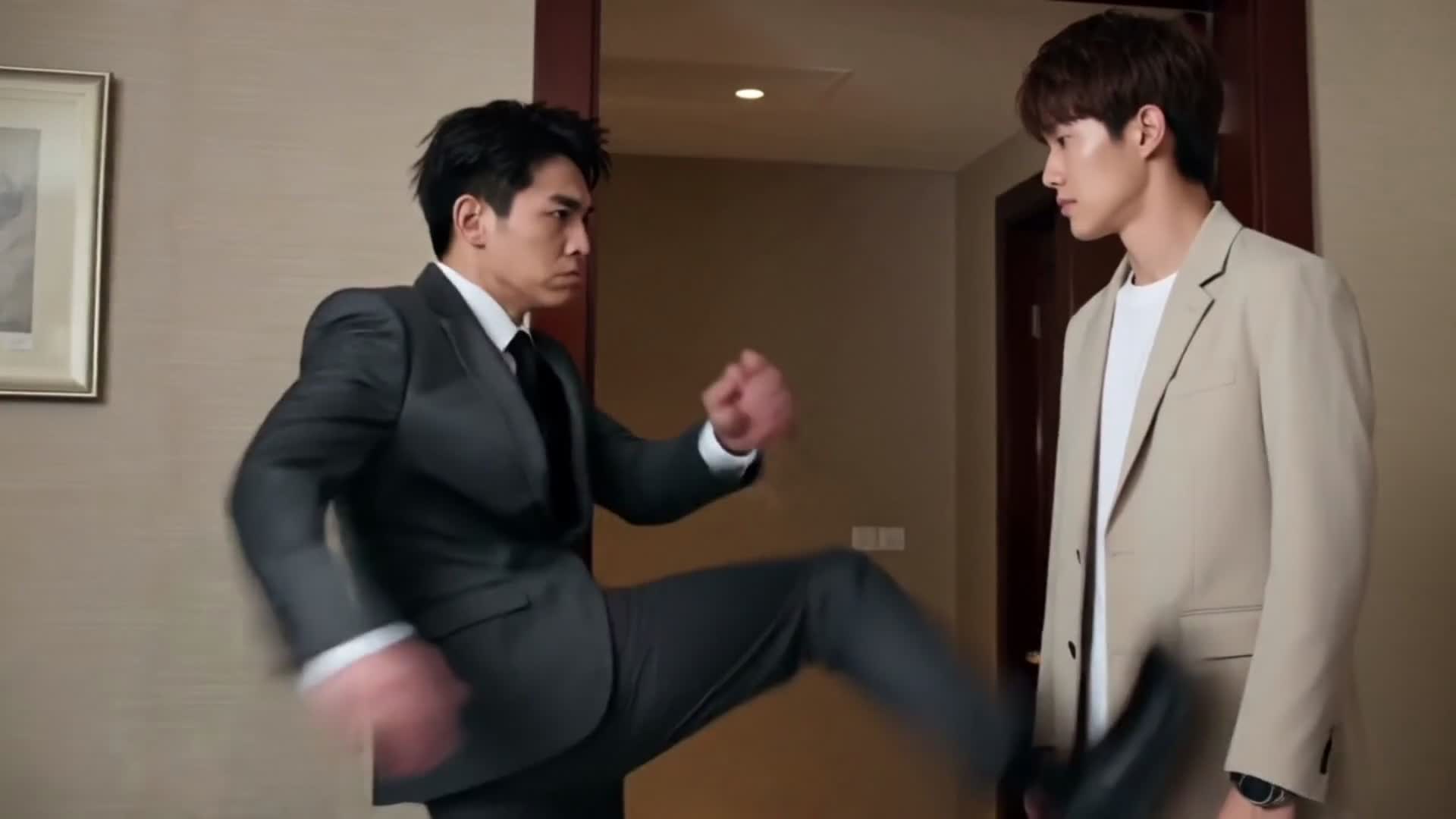 豪门虐恋：死去的白月光回来了