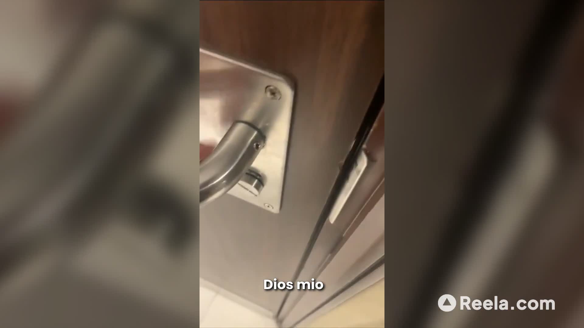 POV: When you are locked out of the chisme 🚪😭